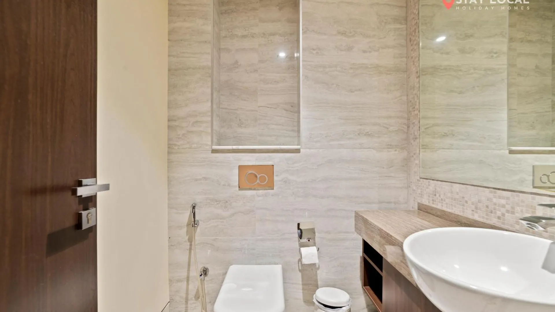 Downtown Escape I Balcony Canal View L Free Parking Dubai 0*,